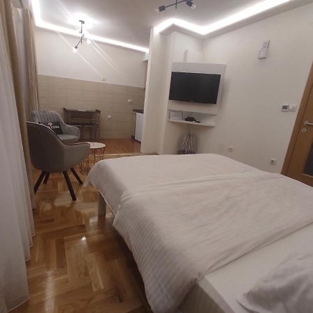 Studio Apartman Lukavica Sarajevo Exterior photo